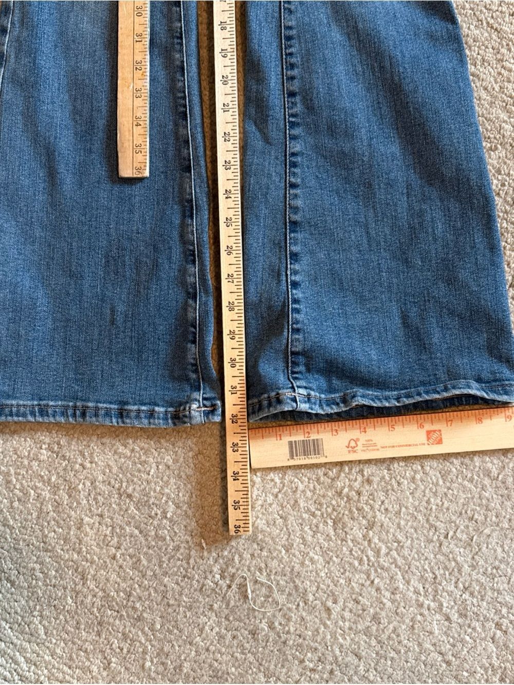 Free People We The Free High-Rise Jayde Flare Jeans in Medium Blue Wash | Sz 26 - Picture 6 of 12